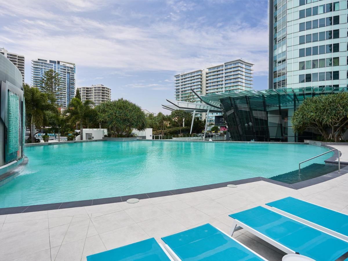 Serain Residences On 9 Hamilton Avenue 골드코스트 외부 사진
