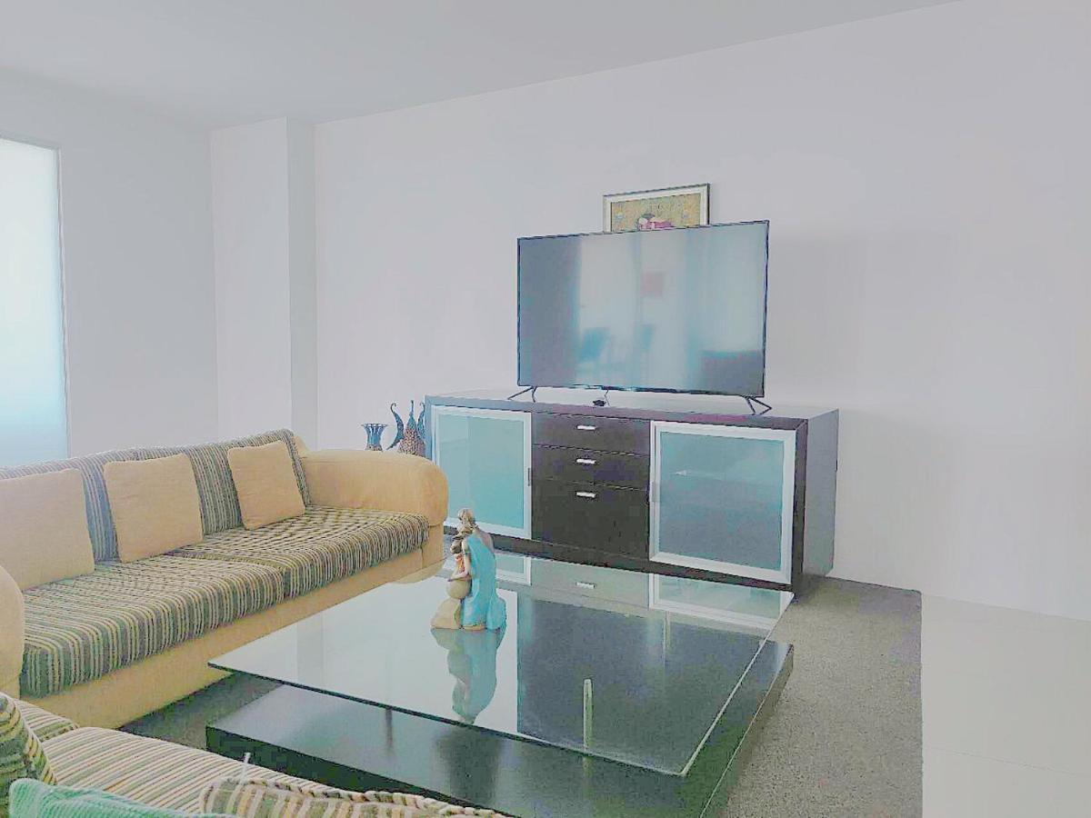 Serain Residences On 9 Hamilton Avenue 골드코스트 외부 사진