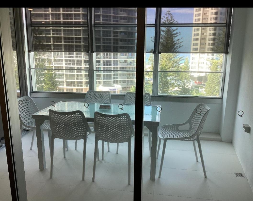 Serain Residences On 9 Hamilton Avenue 골드코스트 외부 사진